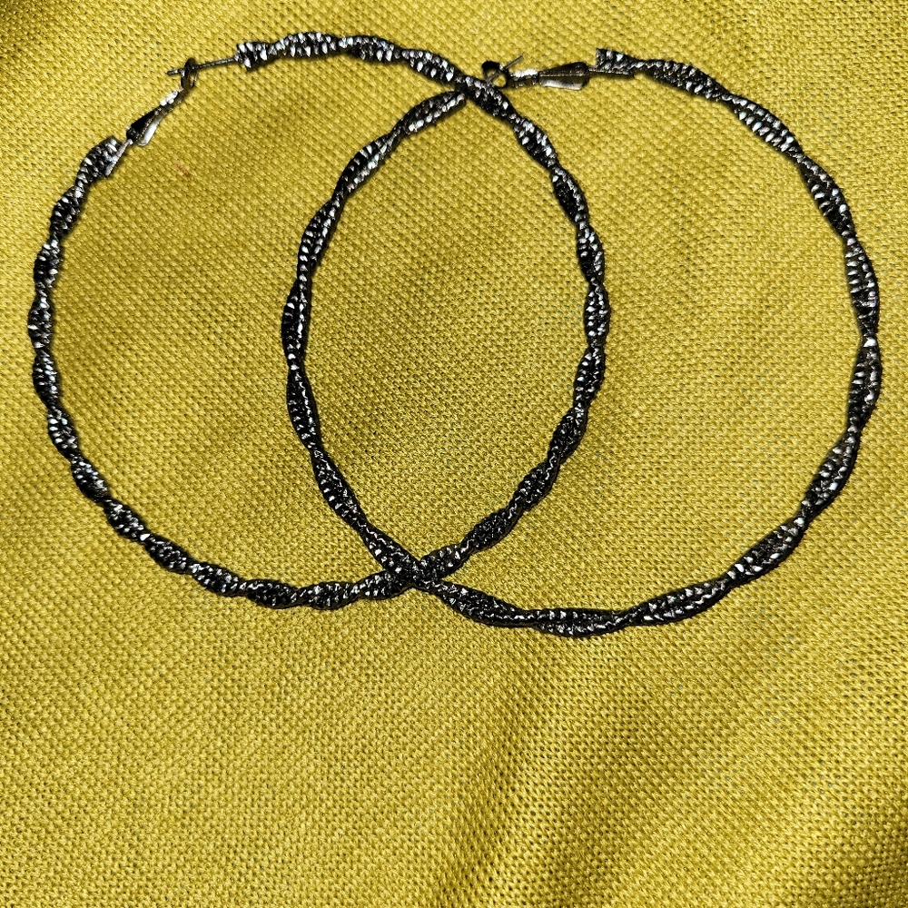 Bebe gray rope twist hoops